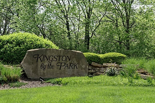 Entrance sign at Kingston by the Park