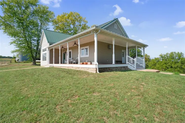 1973 Old Ferry Road, Morrison, MO 65061
