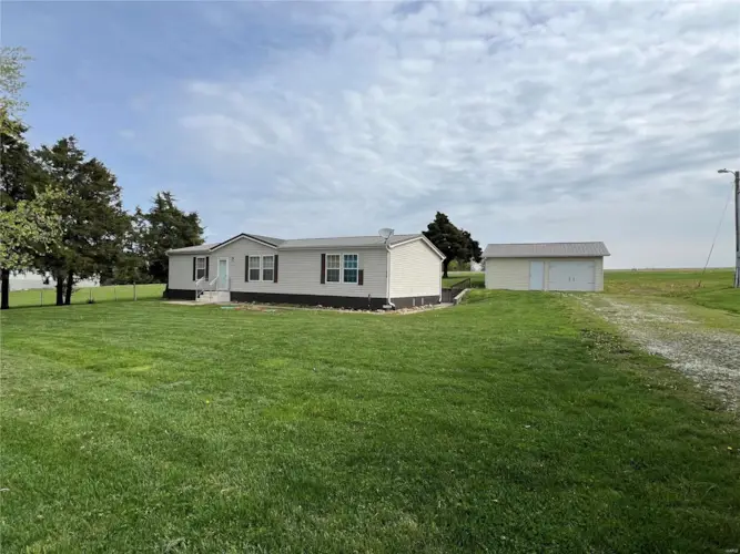 6966 Highway 61 N, St Mary, MO 63673