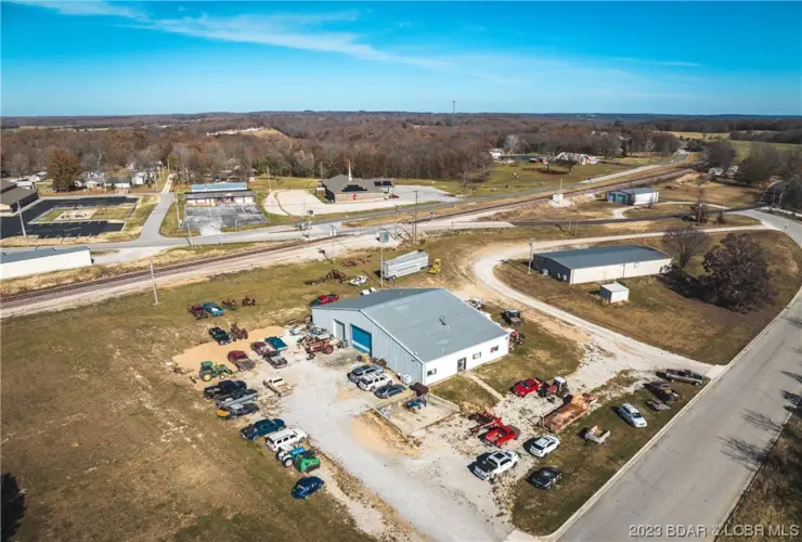 1006 Industrial Road, Richland, MO 65556