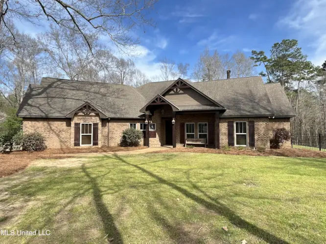 140 Old Mill Trail, Florence, MS 39073