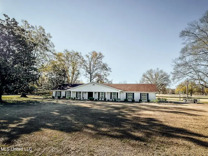 430 Westover Drive, Clarksdale, MS 38614