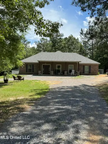 78 Percy Oneal Road, McHenry, MS 39561