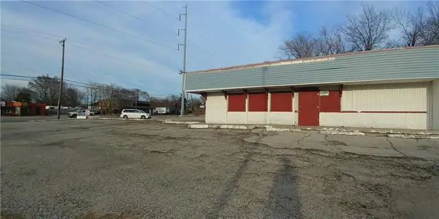 219 W US Highway 24 Highway, Independence, MO 64050