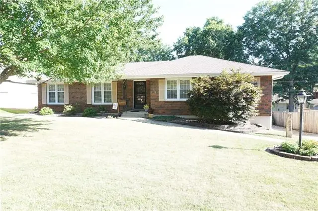 15801 E 44th Street, Independence, MO 64055