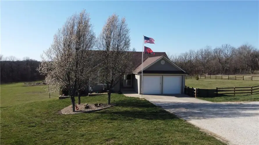 1919 NW 460th Road, Kingsville, MO 64061