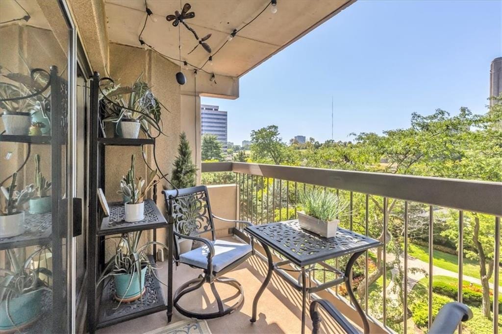 2510 Grand Boulevard Unit 804