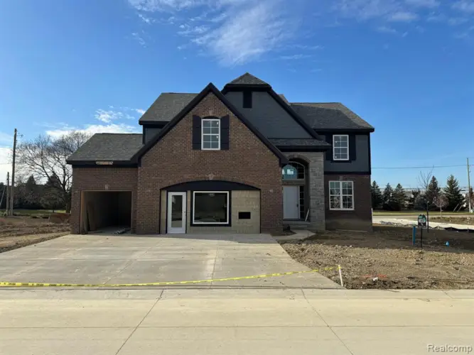 4042 SPRING MEADOWS Drive, Sterling Heights, MI 48314