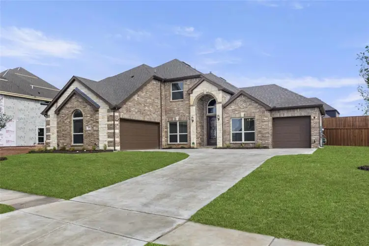 858 Blue Heron Drive, Forney, TX 75126