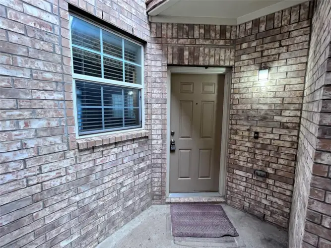 5895 Clearwater Court, The Colony, TX 75056