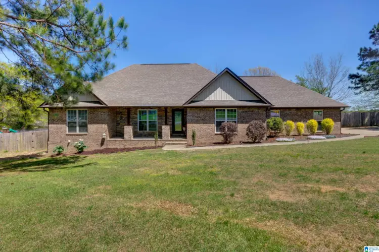 53 COUNTY ROAD 1072, THORSBY, AL 35171