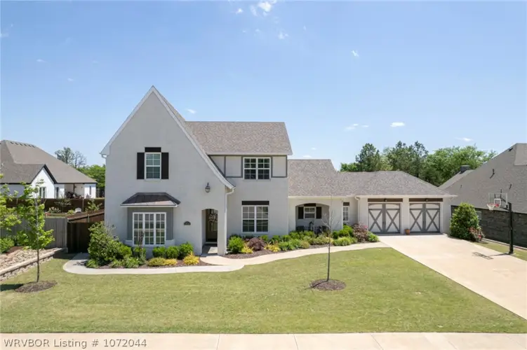 9205 Shirecrest Drive, Fort Smith, AR 72916