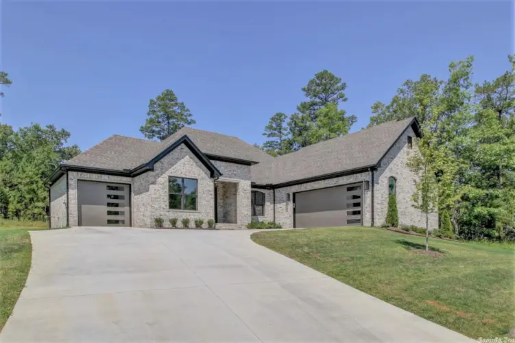 19121 Waterview Meadows Lane, Roland, AR 72135