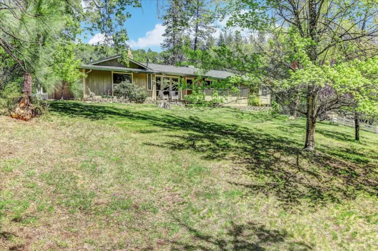 12587 Old Stagecoach Road, Grass Valley, CA 95945