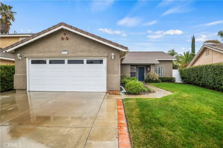 19732 Skyview Court, Canyon Country, CA 91351