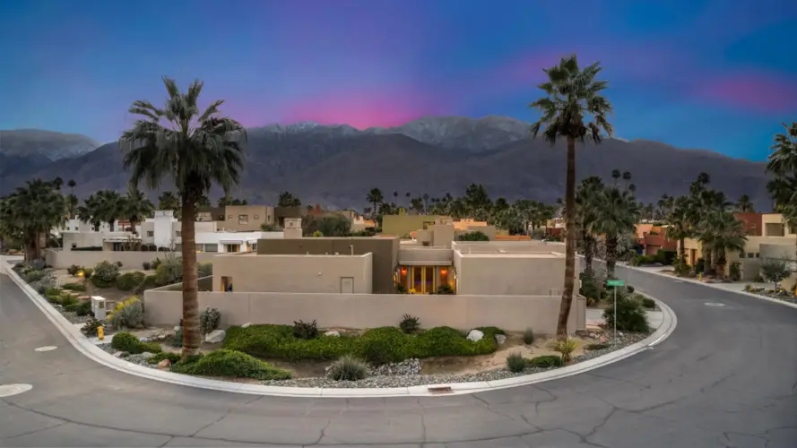 3013 Candlelight Lane, Palm Springs, CA 92264