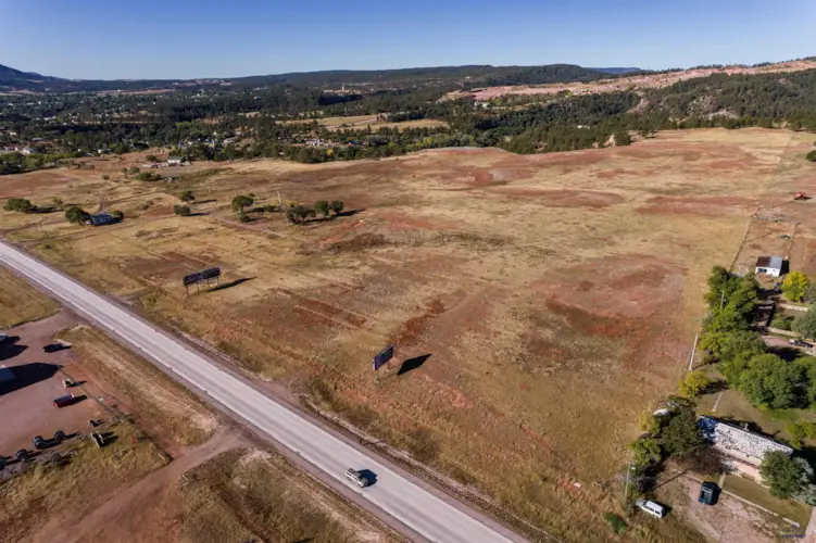 27277 WIND CAVE RD, Hot Springs, SD 57747